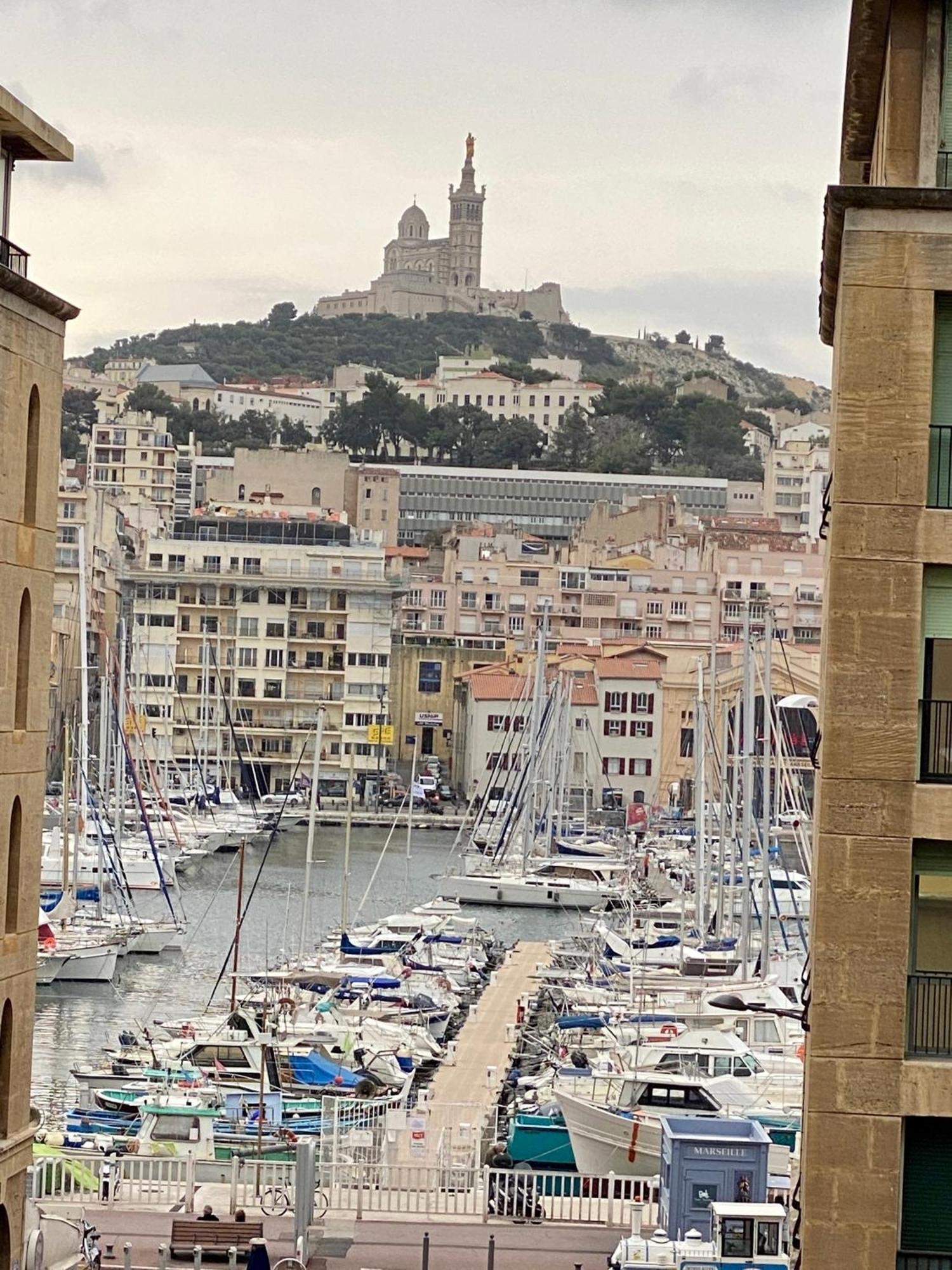 Appartement Vue Sur Le Vieux Port Marseille Luaran gambar